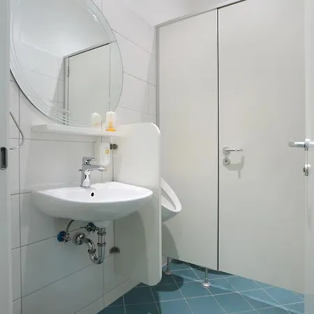 Design Mr.charles ザダル